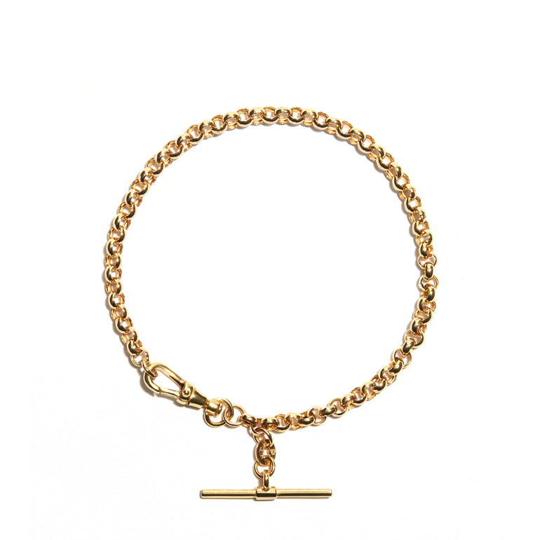 A stylish T-Bar belcher bracelet crafted from 9 Carat Gold, featuring circular delicate links for an elegant touch.