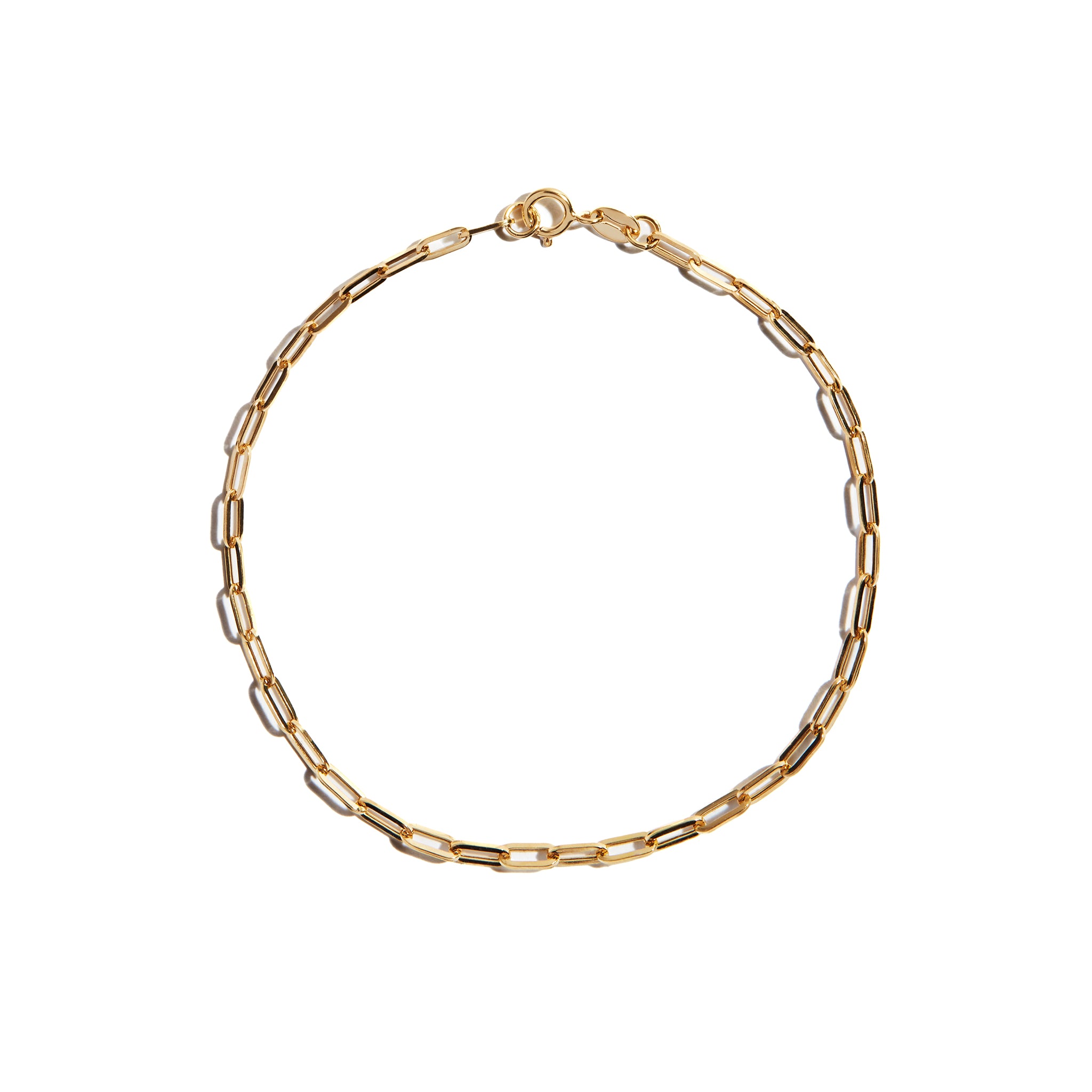 A delicate 7-inch gold chain bracelet, perfect for adding elegance to any wrist, made from 9 carat gold.