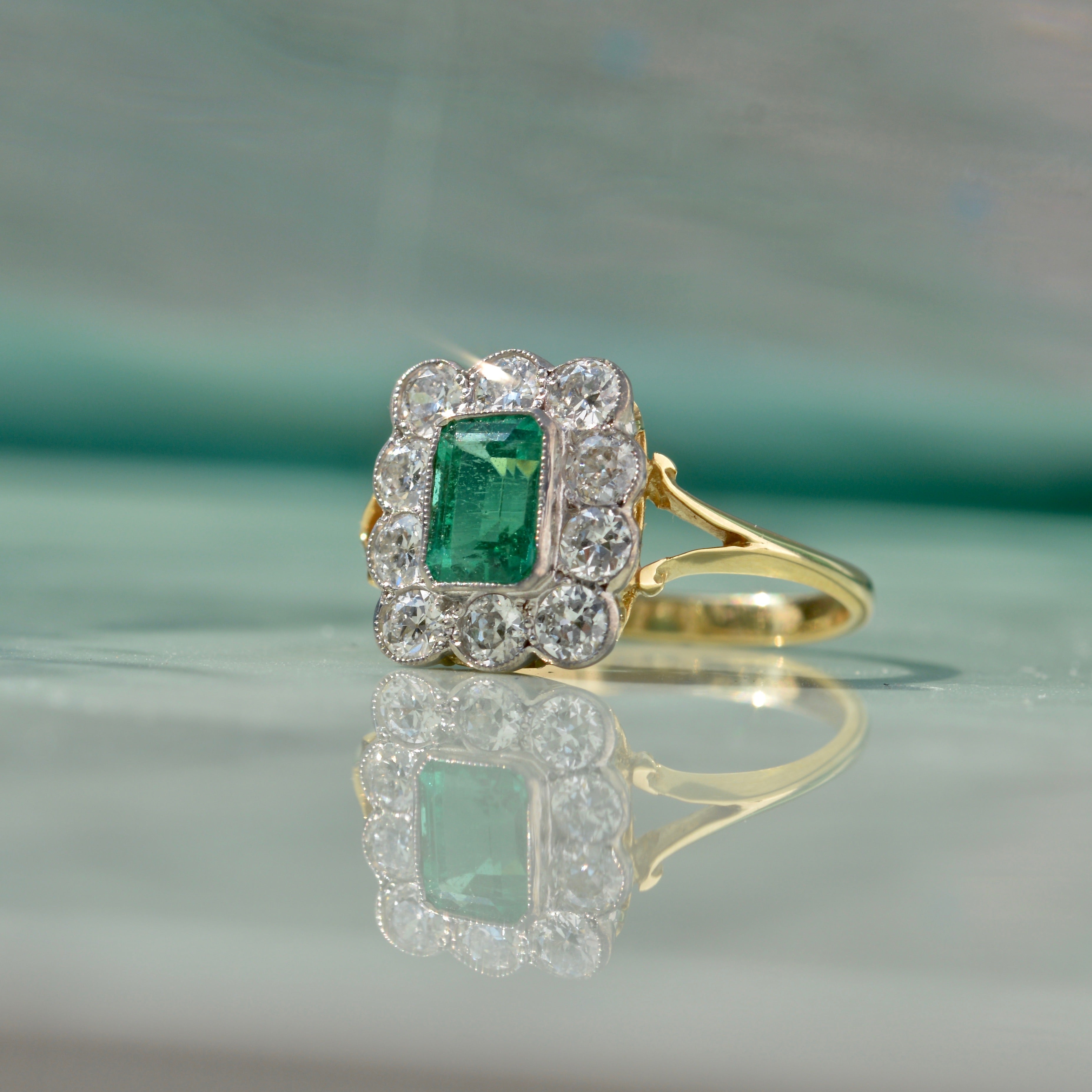 18ct gold emerald and diamond ring Clearance