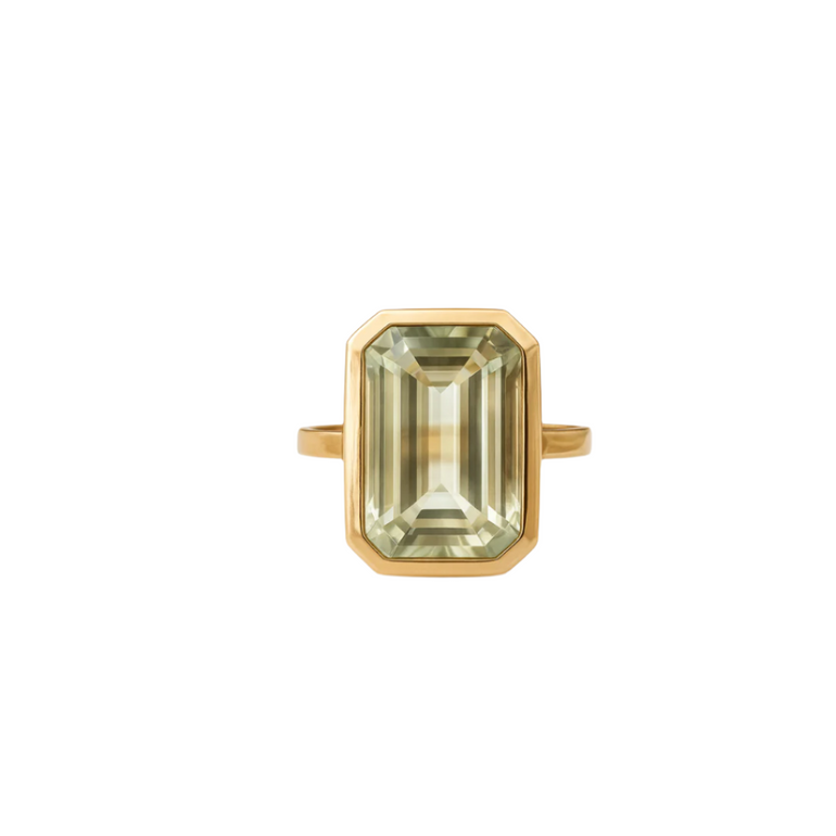 Light Green Amethyst, Vintage Ring, Antique Jewellry, 9ct Yellow Gold. 