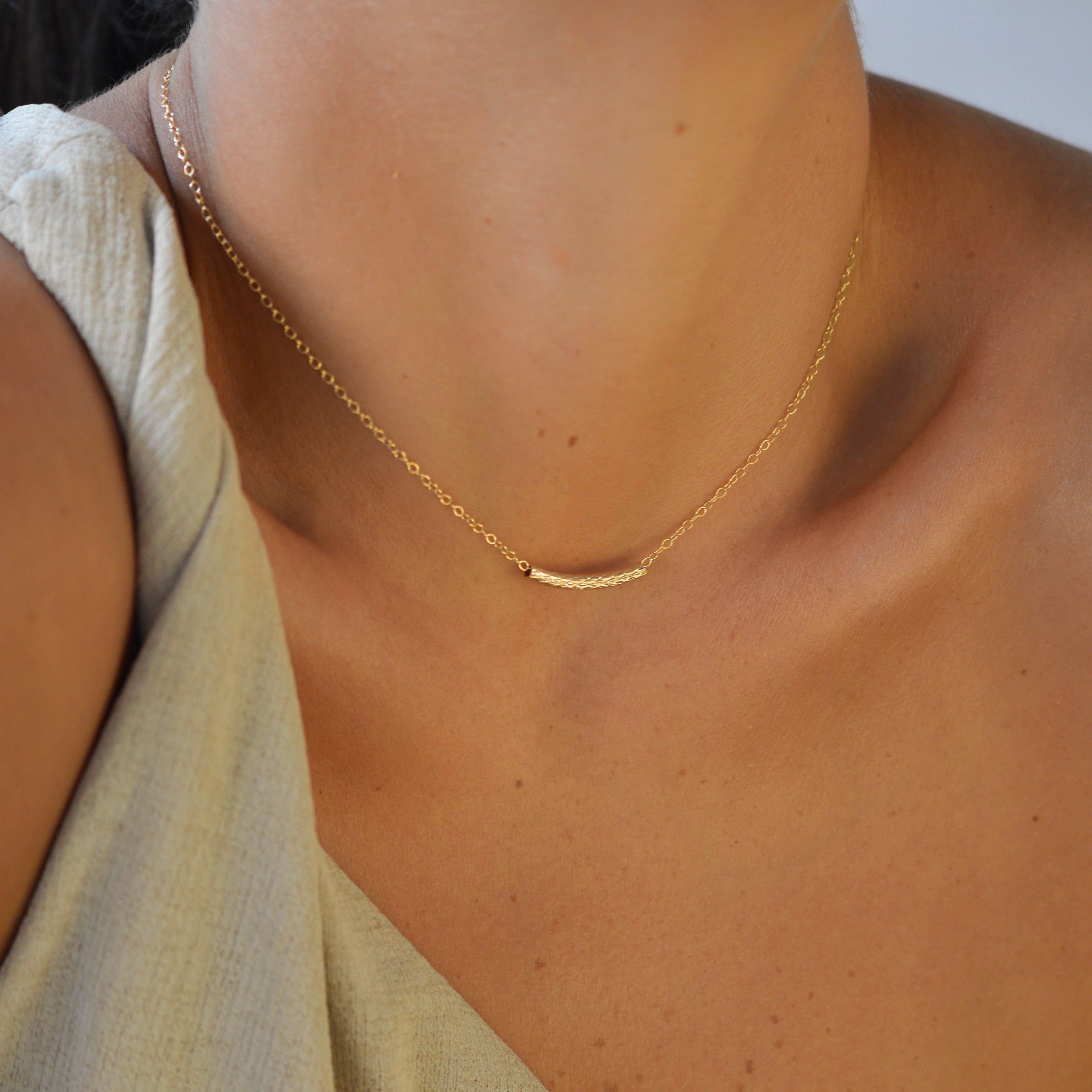 Bar necklace chain sales