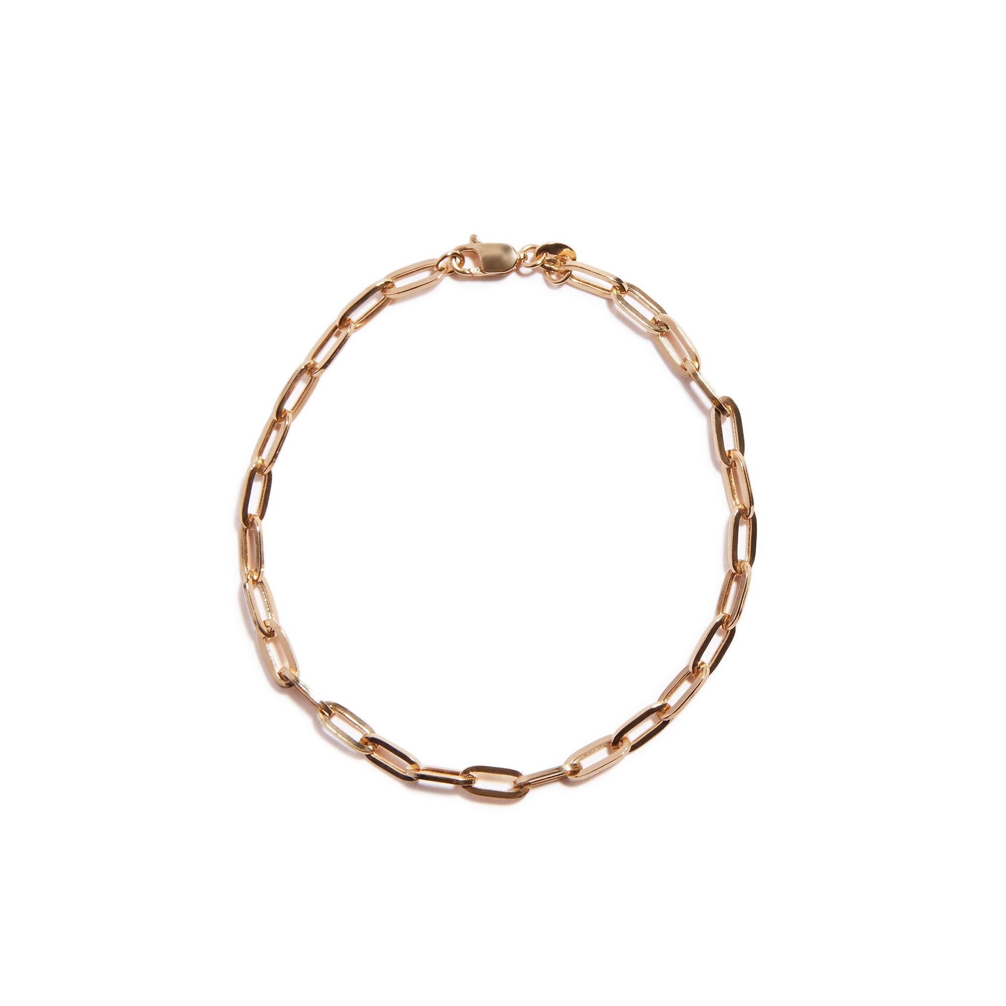 A stylish 9 carat gold bracelet featuring a trendy paper chain design, perfect for adding a touch of modern elegance to any outfit.