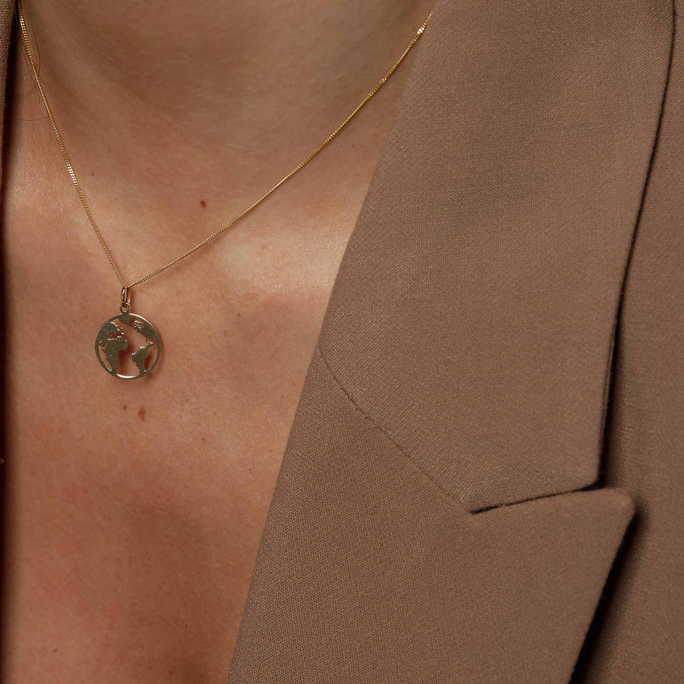 World Pendant Carat Gold Seoidin Jewellery – Seoidín - Main Image